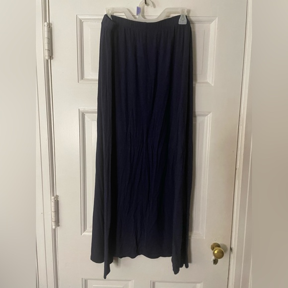 Susan Graver Dresses & Skirts - Susan Graver Navy Knit Maxi Skirt